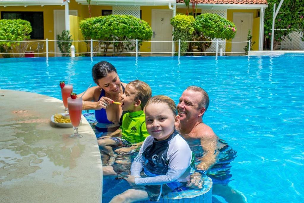 Seis Playas Hotel Tamarindo Eksteriør bilde