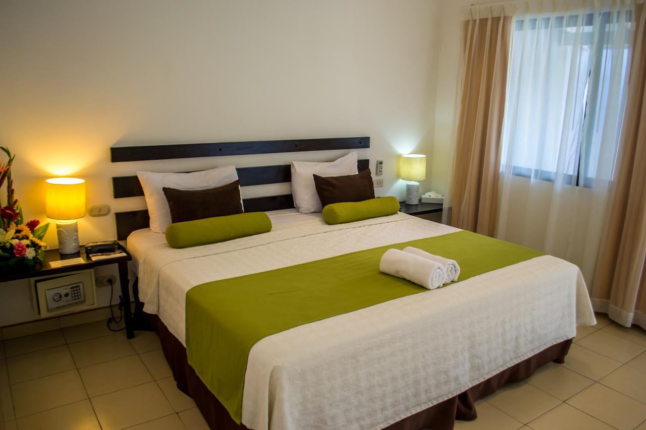 Seis Playas Hotel Tamarindo Eksteriør bilde