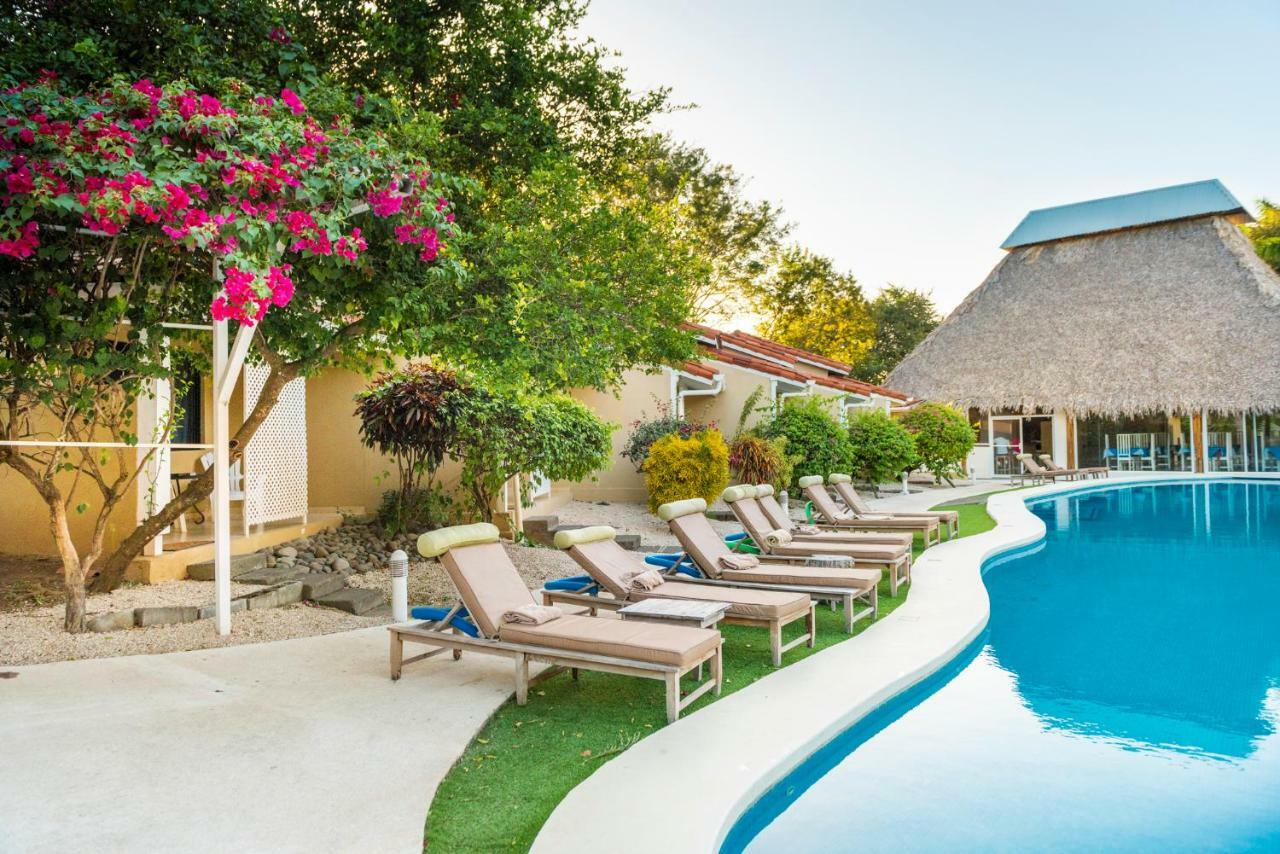 Seis Playas Hotel Tamarindo Eksteriør bilde